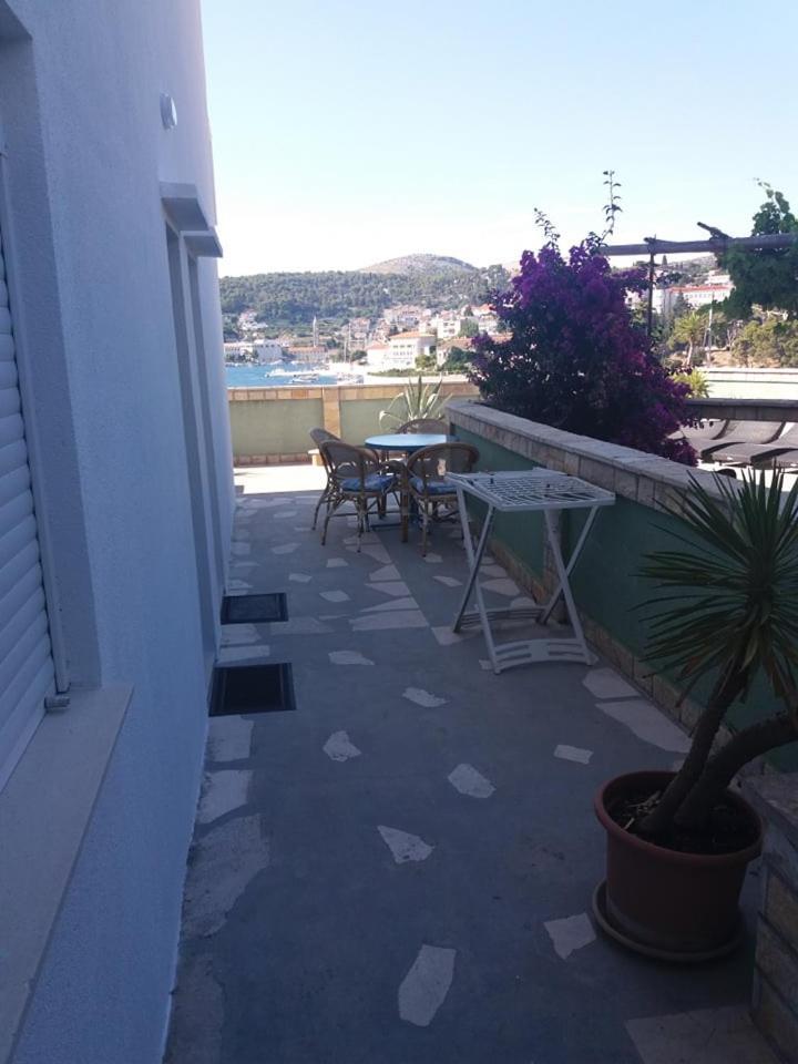 Sunset House With Seaview Apartment Hvar Town Exterior photo